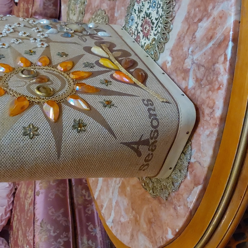 4 SEASONS ENID COLLINS PURSE - Picture 2 of 6